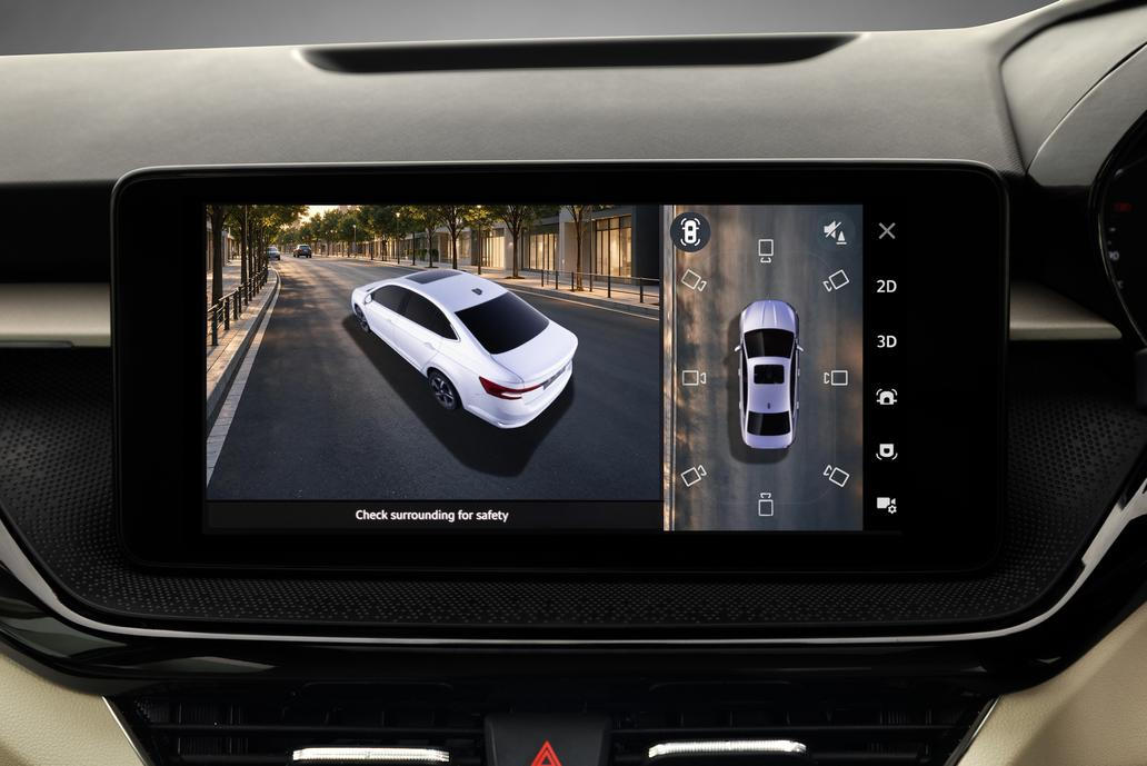 Auto získal pět hvězdiček v globálních nárazových testech. Má šest airbagů a nově i 360stupňovou kameru.
