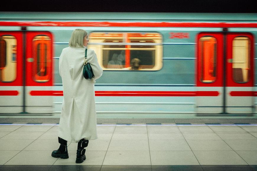 Stanice metra A Flora zůstane uzavřená do konce února, o tři měsíce déle než původně