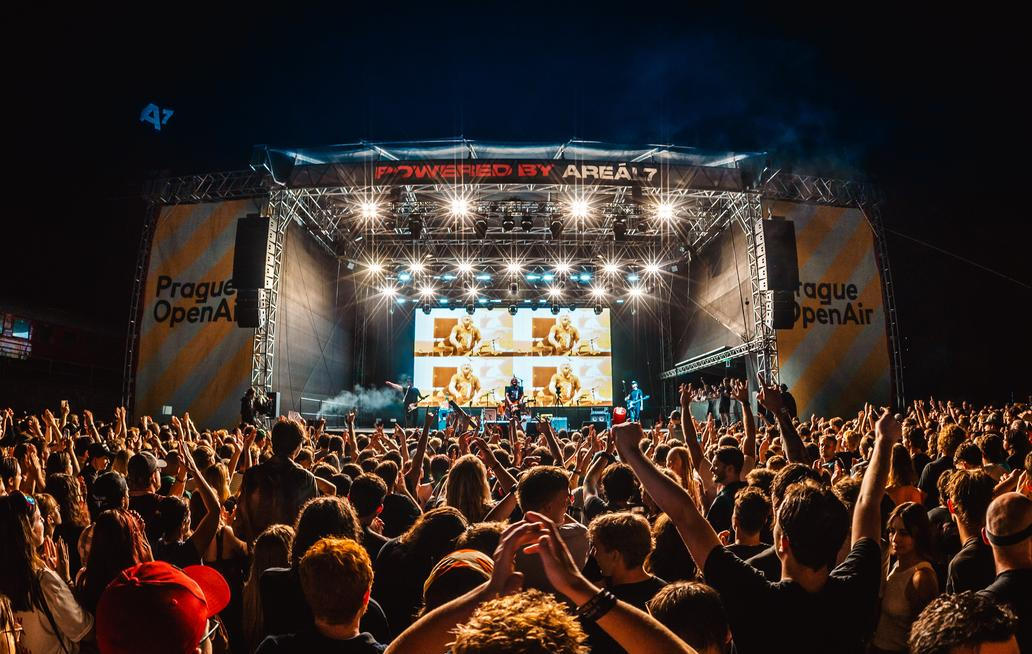 Kapela Vypsaná fixa odehrála ve čtvrtek 20. srpna 2026 koncert v Areálu 7 v pražských Holešovicích, během kterého zároveň pokřtila svoji novou desku Ideál.