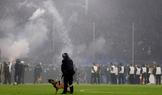 Zápas Německého poháru skončil střetem rowdies s policií