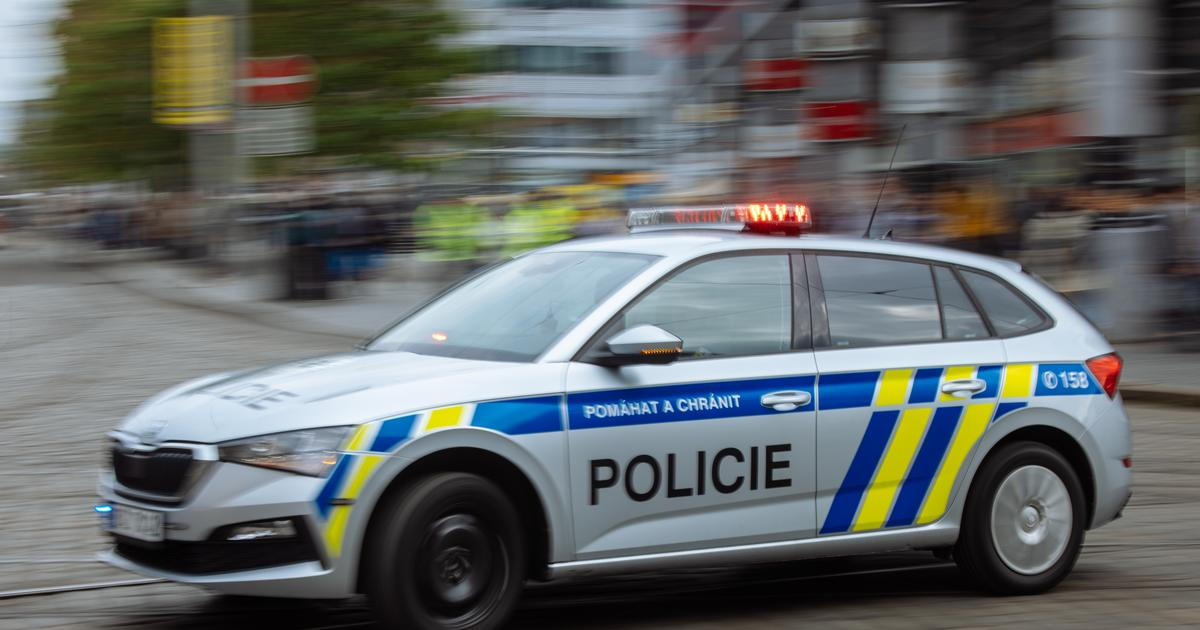 Hledaný muž z Karlovarska se našel, policie ho obvinila z pokusu o vraždu manželky