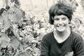 Jana Weinerová, později provdaná Šmídová, na snímku z chmelové brigády roku 1964.