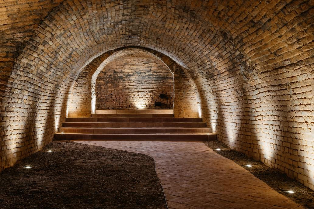Vedle historického archivu vín, střeženého sochou svatého Urbana, vznikla také expozice Rosae et Lux, věnovaná růžovým vínům. 