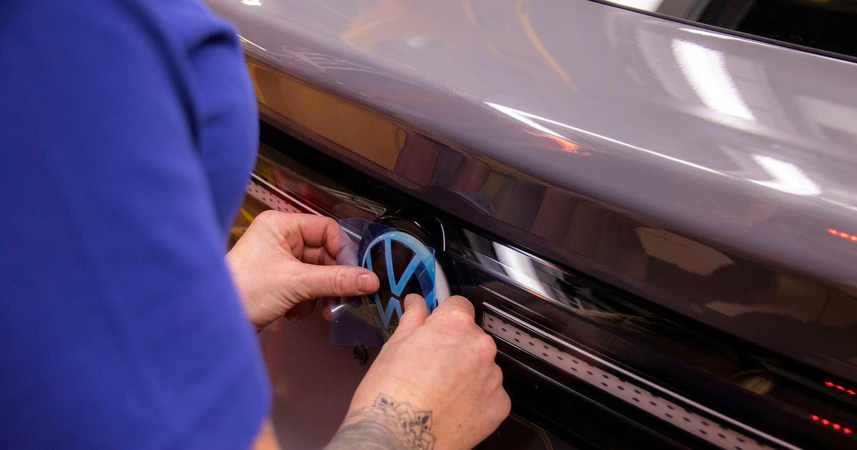 „Žijete ve vymyšleném světě.“ Šéfka vlivných odborů trhá plán na záchranu Volkswagenu