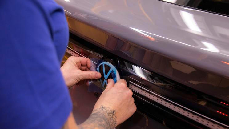 Výroba Volkswagenu v německém Emdenu.
