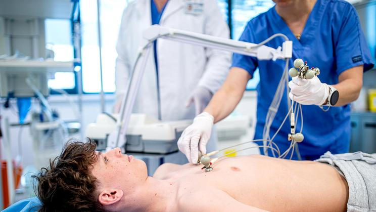 Preoperative,Ekg,Examination,Of,Teenage,Patient,In,Hospital,Setting.