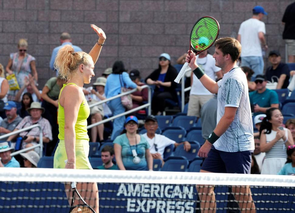 Kateřina Siniaková s Henrym Pattenem v kvalifikaci smíšené čtyřhry na US Open 2026