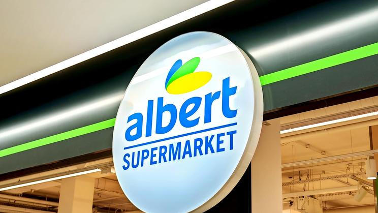 Prague,,Czech,Republic,-,September,13,2024:,Albert,Supermarket,By