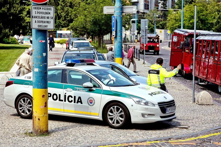 Žák útočil na slovenské základní škole, jedna z učitelek zemřela