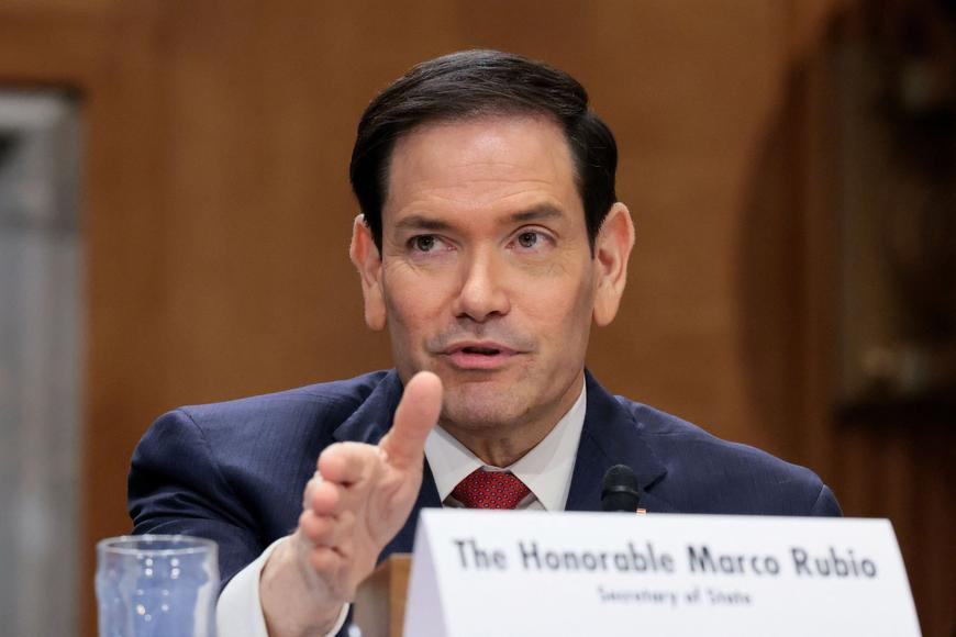 USA nechystají útoky na Írán, plánují na něj tlačit jinak, uvedl Rubio