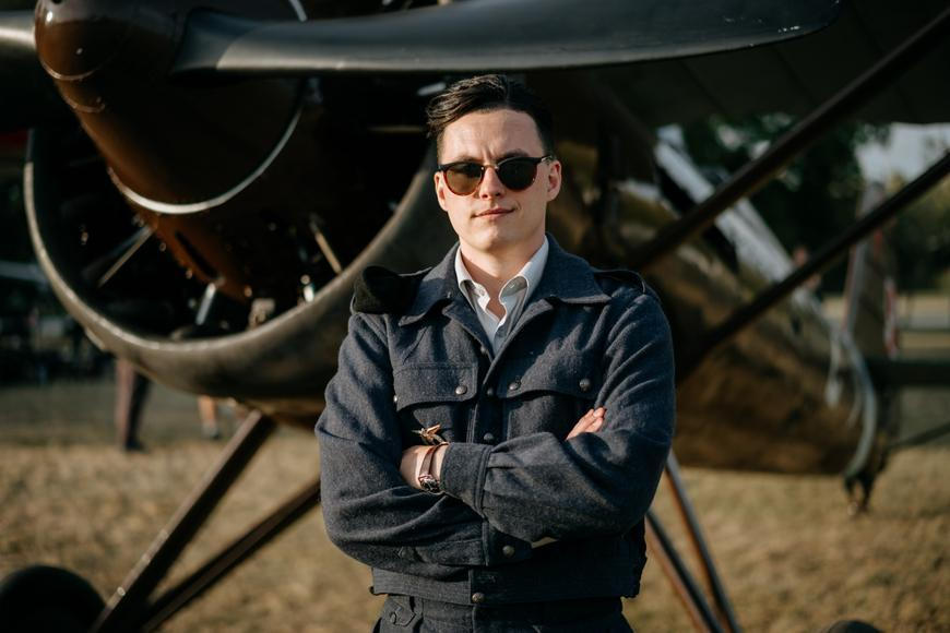 Tohle si na velkofilm nehraje. I proto je Osamělý vlk tak uvěřitelný