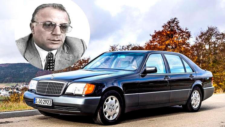 Bývalý albánský ministr vnitra Spartak Poçi a Mercedes-Benz třídy S generace W140.
