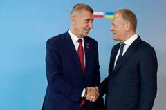 Falešná kampaň líčila Polsko jako hrozbu pro Česko. Andrej Babiš a Donald Tusk v ní měli stát na opačných stranách hrozícího konfliktu. Stopy dle odborníků vedou do Ruska.