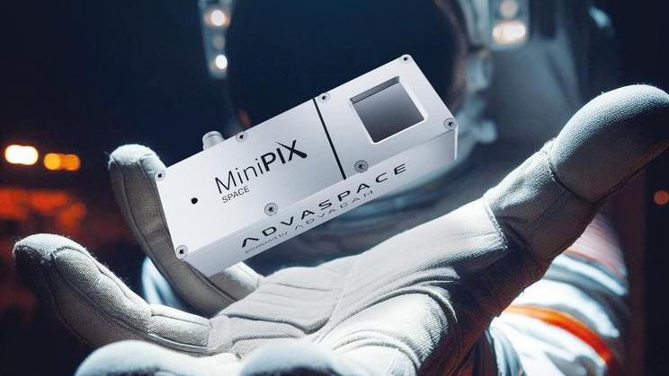 Vizualizace částicového detektoru MiniPIX Space pro monitoring a předpověď kosmického počasí.