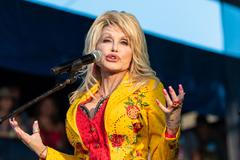 Dolly Parton během koncertu na newyorském Rhode Island 27. července 2019.