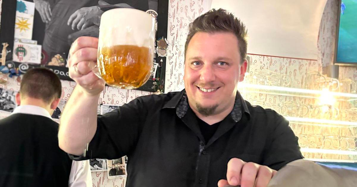 Štamgasti, plačte. Plzeň znovu podraží. Kolik dáte za deset piv v Praze?