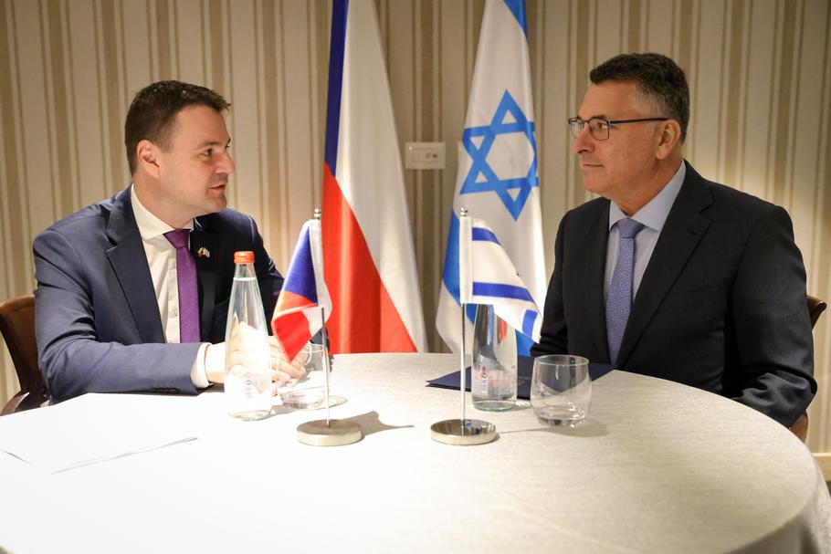 Ministři zahraničí Petr Macinka (Motoristé) a Gideon Saar během návštěvy šéfa české diplomacie v Izraeli.