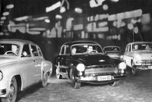 To se ale moc nezamlouvalo šéfovi automobilky v Eisenachu Martinu Zimmemannovi, který preferoval sedan. Začal proto operovat „v šedé zóně“.