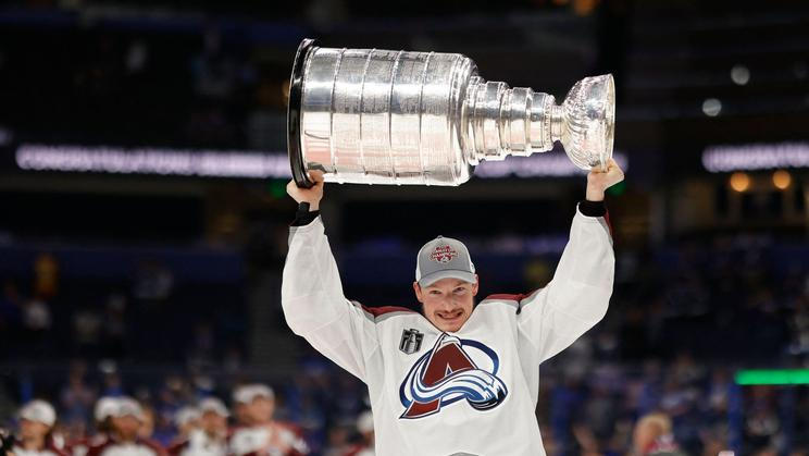 6. finále NHL: Tampa - Colorado Makar