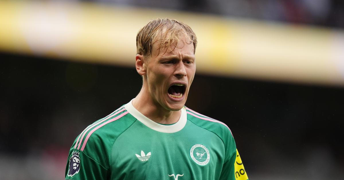 Photo: sport.aktualne.cz Newcastle Goalkeeper Wins Czech Premier League Duel