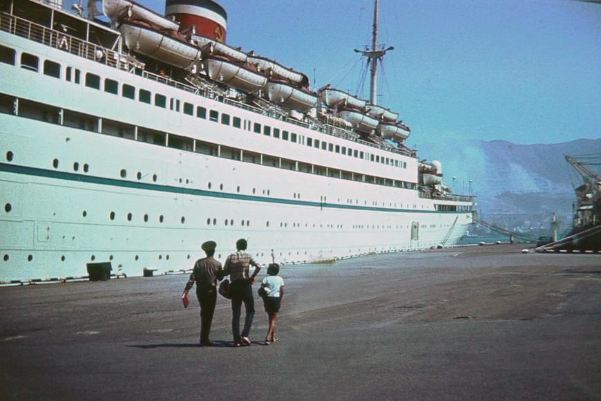 „Nebojte se, bezpečně se mineme.“ Sovětský Titanic pak během minut zmizel pod hladinou