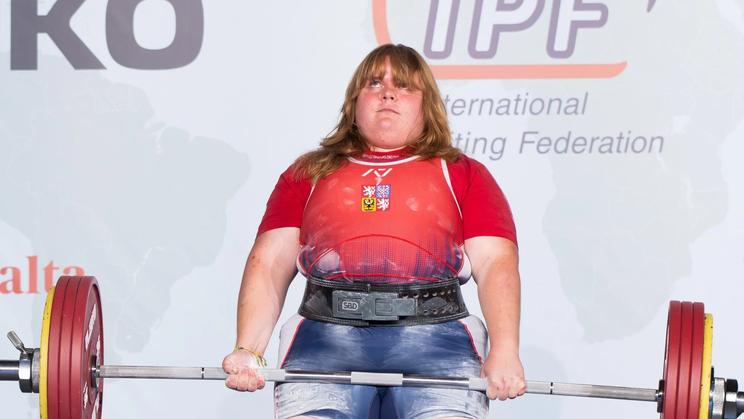 Česká silová trojbojařka Tereza Březková
