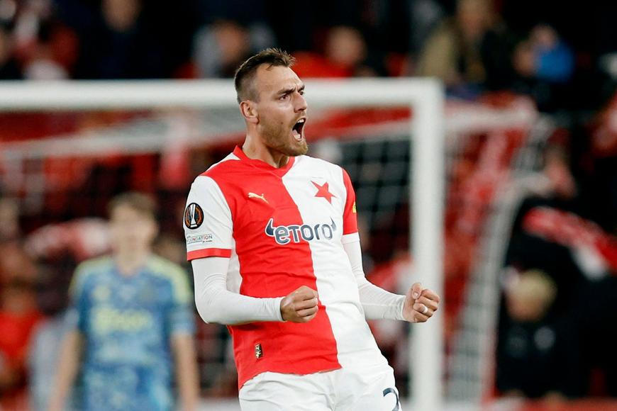 Slavia - Zbrojovka. Chorý poprvé od průšvihu v základu, premiéru bude mít Kubiak