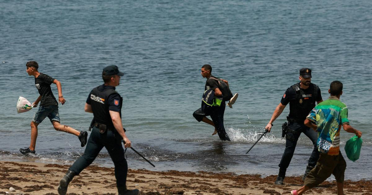 Ať migranty v Ceutě hlídá interpol, žádá Španělsko Evropu