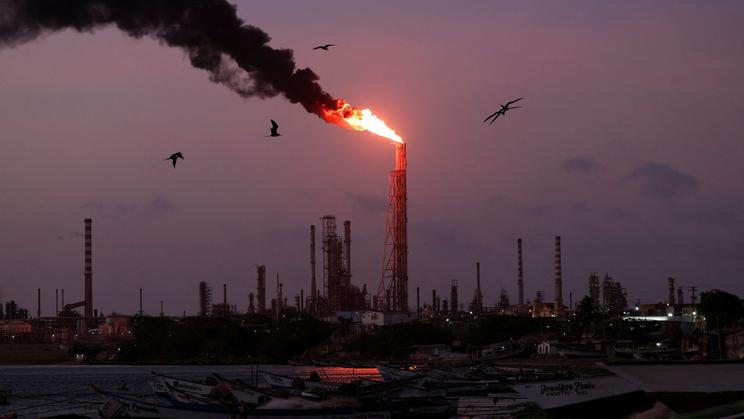 FILE PHOTO: Venezuela's refineries are relics that will be hard to revive