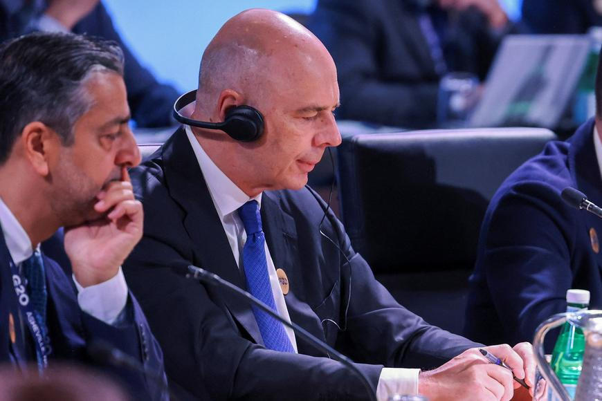 S ním na jedné fotce nebudeme. Evropany šokovala účast ruského ministra na G20