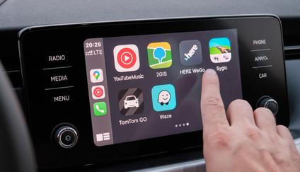 Close,Up,Mans,Hand,Select,The,Application,Of,Navigation,Or