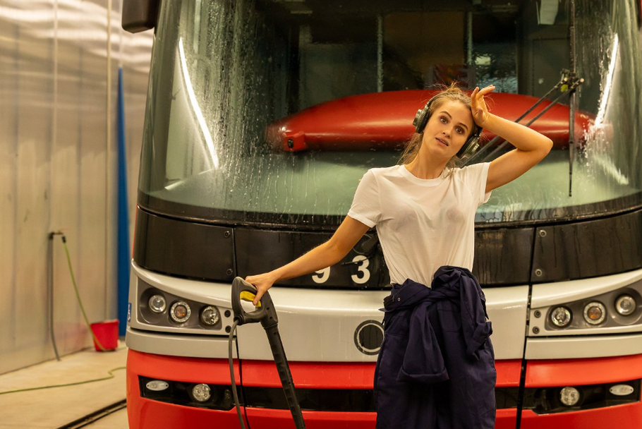 Michaela Petřeková v seriálu Boží plán.