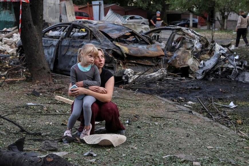 Dětský smích vystřídaly exploze. Letecký poplach narušil první školní den v Kyjevě