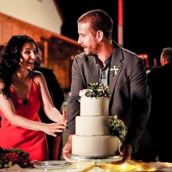 Vladimír Polívka jako Eda a Kateřina Marie Fialová coby Anna v romantické komedii Dokonalý den (2026).