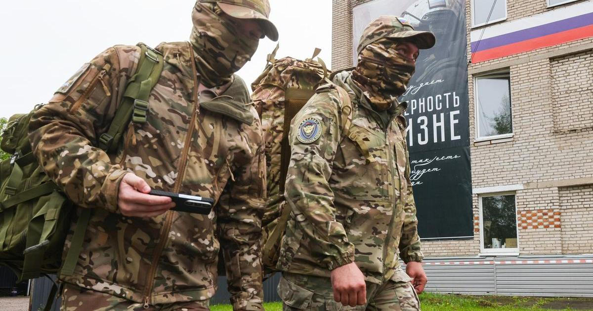 Tady verbíři nepochodí. Rusové se postavili Putinovým odvodům, ulice střeží domobrana