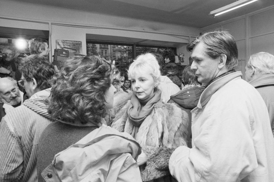 hana zagorová jiří bartoška československo 1989 několik vět