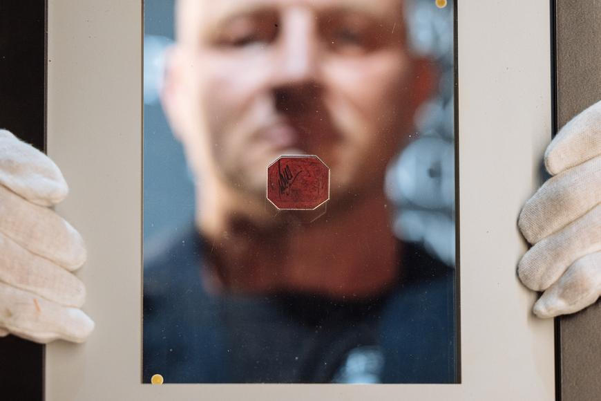 Vražda, posedlost i záhadné zmizení. Neuvěřitelné příběhy nejslavnějších známek