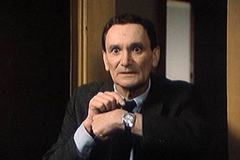Václav Lohniský jako Hujer ve filmu Marečku, podejte mi pero!.