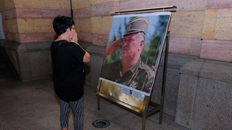 Válečný zločinec Ratko Mladić zůstává pro část Srbů hrdinou.