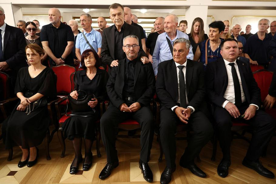 Serbian retired generals’ group holds memorial for Ratko Mladic