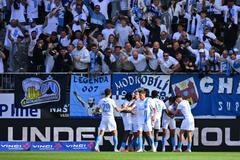 hráči FC Slovan Liberec, fotbalisté, sportovci, radost