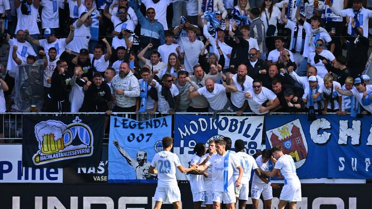 hráči FC Slovan Liberec, fotbalisté, sportovci, radost