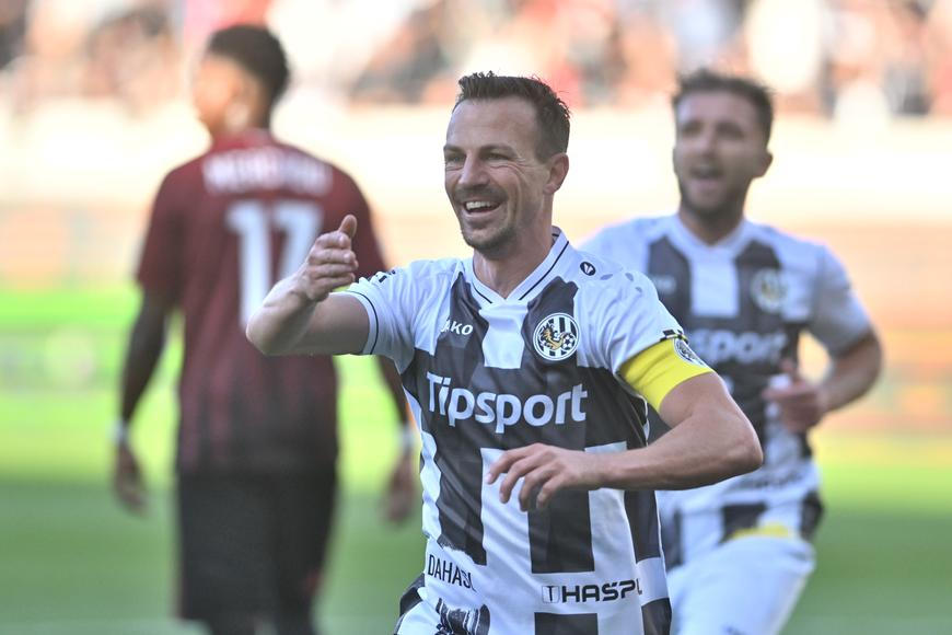 Hradec Králové - Sparta 2:1. Letenští po derby prohráli i na východě Čech