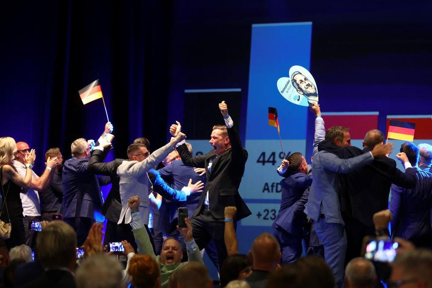 "Píšeme dějiny". Prognózy přisuzují AfD drtivou výhru v zemských volbách