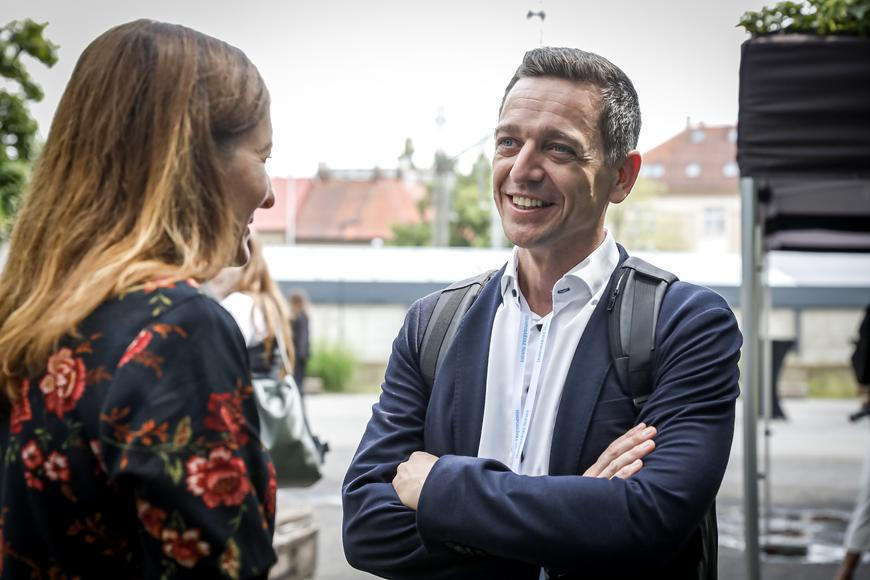 Rarita senátních voleb. V jednom obvodě je jistota, že bude vítěz známý hned