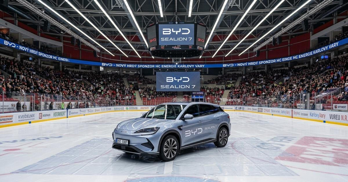 První čínská automobilka si koupila jméno hokejového klubu. Míří rovnou do české extraligy