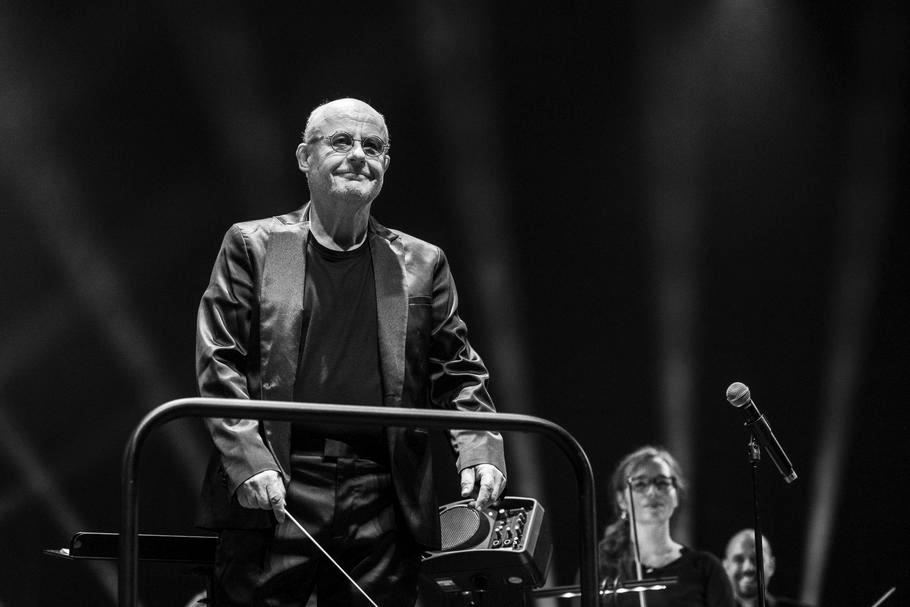 Dirigent, skladatel a držitel ocenění Grammy Gast Waltzing bude na koncertě Anny K. řídit Český národní symfonický orchestr.