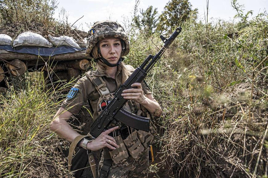 Ukrajinský exministr chce víc žen v armádě. Prozradil, v čem mají nad muži navrch