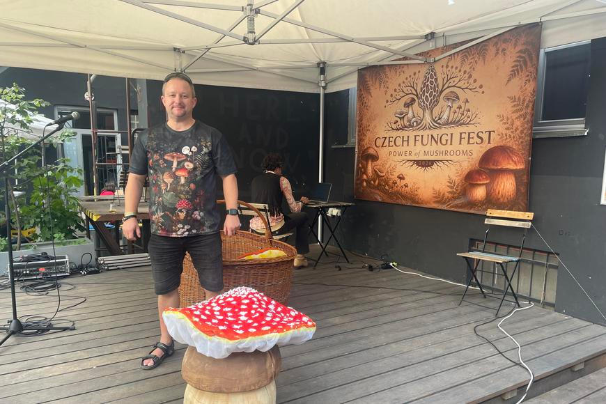 Houby na talíři, na hlavě i na plátně. Na festival dorazil „lysohlávkolog“ i pravý Hřib