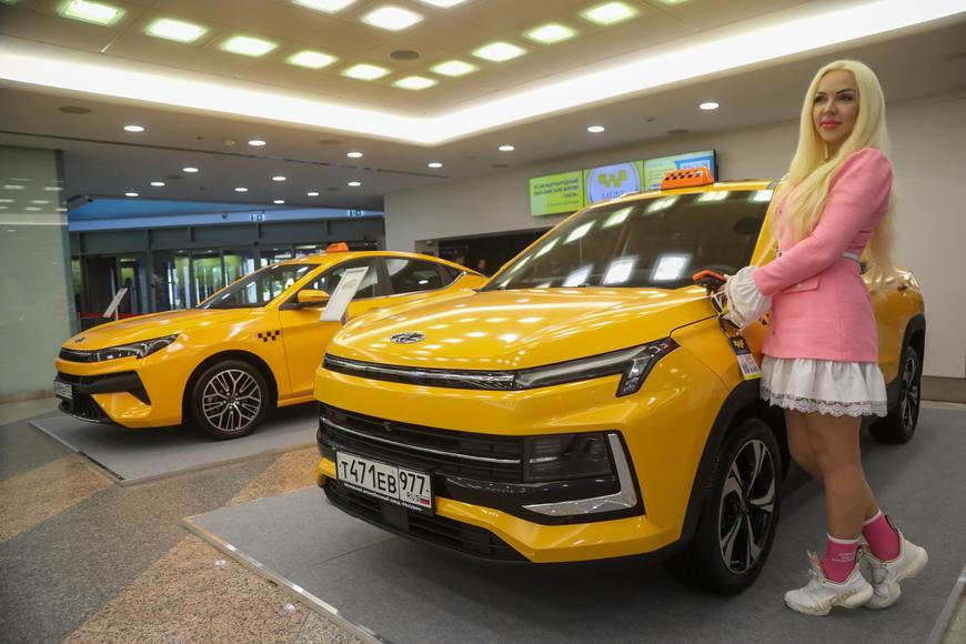 Čínská auta na hranici sil. Ruští taxikáři raději hýčkají staré hyundaie a škodovky